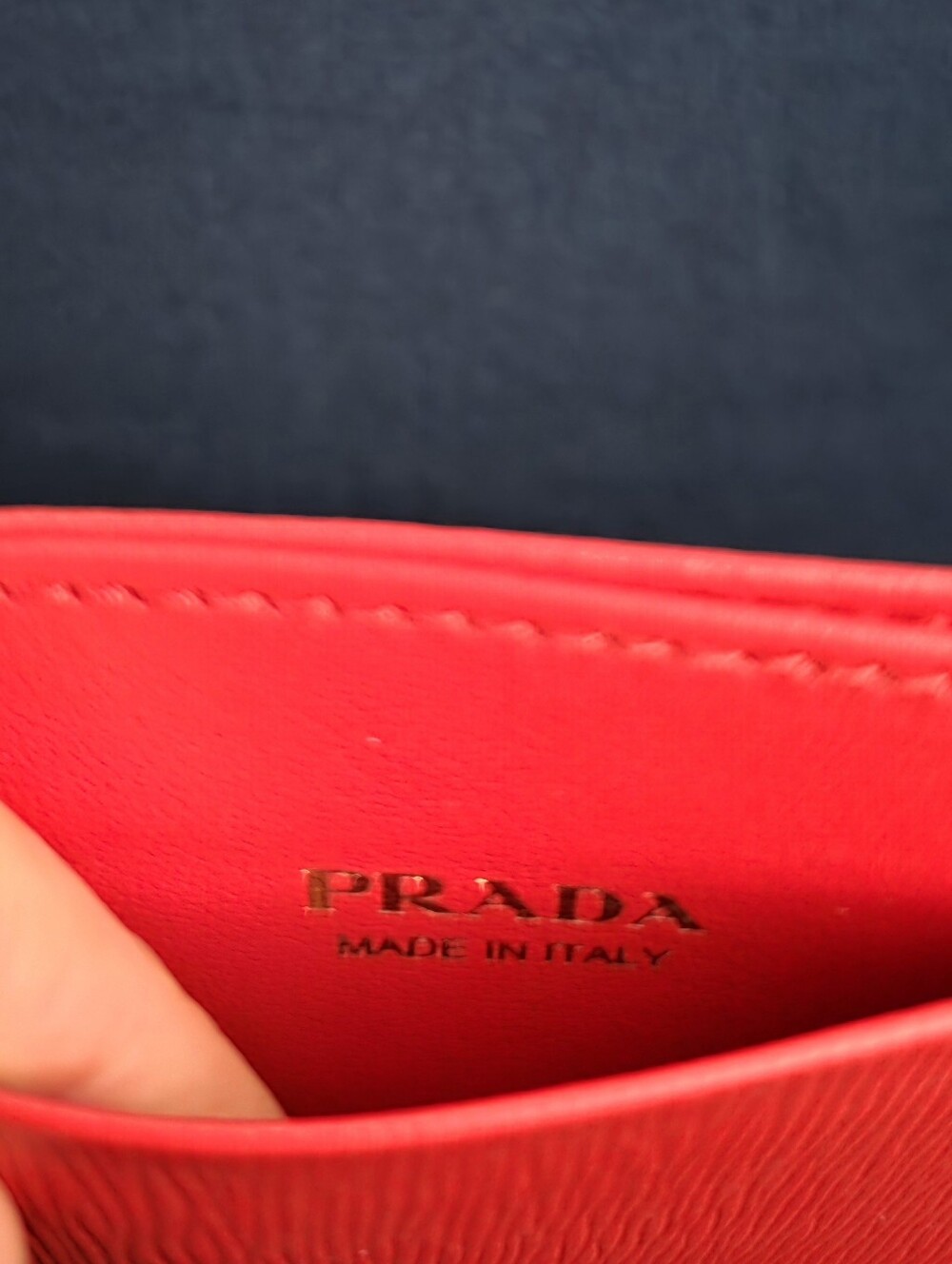 PRADA Red Saffiano Leather Card Case with Gold Logo - Picture 2 of 7